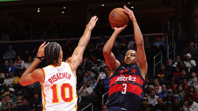 WASHINGTON, DC - NOVEMBER 25: CJ McCollum #3 of the Washington Wizards shoots the ball during the game against the Atlanta Hawks during a 2025-26 Emirates NBA Cup game on November 25, 2025 at Capital One Arena in Washington, DC. Mandatory Copyright Notice: Copyright 2025 NBAE