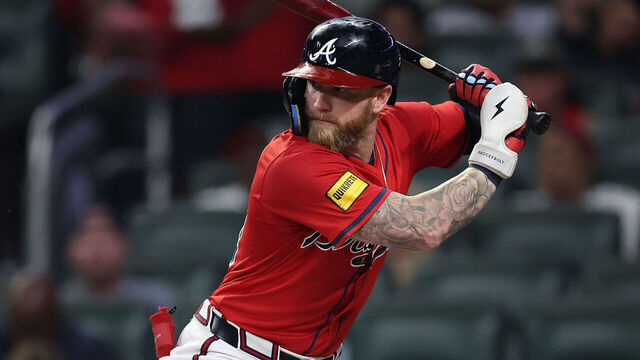 ATLANTA, GEORGIA - SEPTEMBER 05: Jake Fraley #16 of the Atlanta Braves bats in the seventh inning against the Seattle Mariners at Truist Park on September 05, 2025 in Atlanta, Georgia.