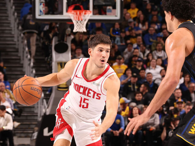 SAN FRANCISCO, CA - NOVEMBER 26: Reed Sheppard #15 of the Houston Rockets handles the ball during the game against the Golden State Warriors during the 2025-26 NBA Emirates Cup on November 26, 2025 at Chase Center in San Francisco, California. NOTE TO USER: User expressly acknowledges and agrees that, by downloading and or using this photograph, user is consenting to the terms and conditions of Getty Images License Agreement. Mandatory Copyright Notice: Copyright 2025 NBAE