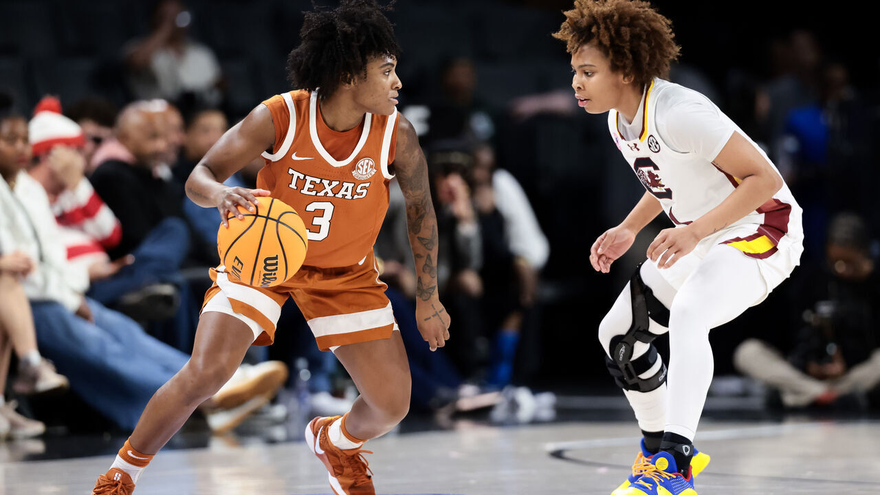 LAS VEGAS, NEVADA - NOVEMBER 27: Rori Harmon #3 of the Texas Longhorns dribbles against the South Carolina Gamecocks during the second half during the Players Era Championship basketball tournament at Michelob ULTRA Arena on November 27, 2025 in Las Vegas, Nevada.