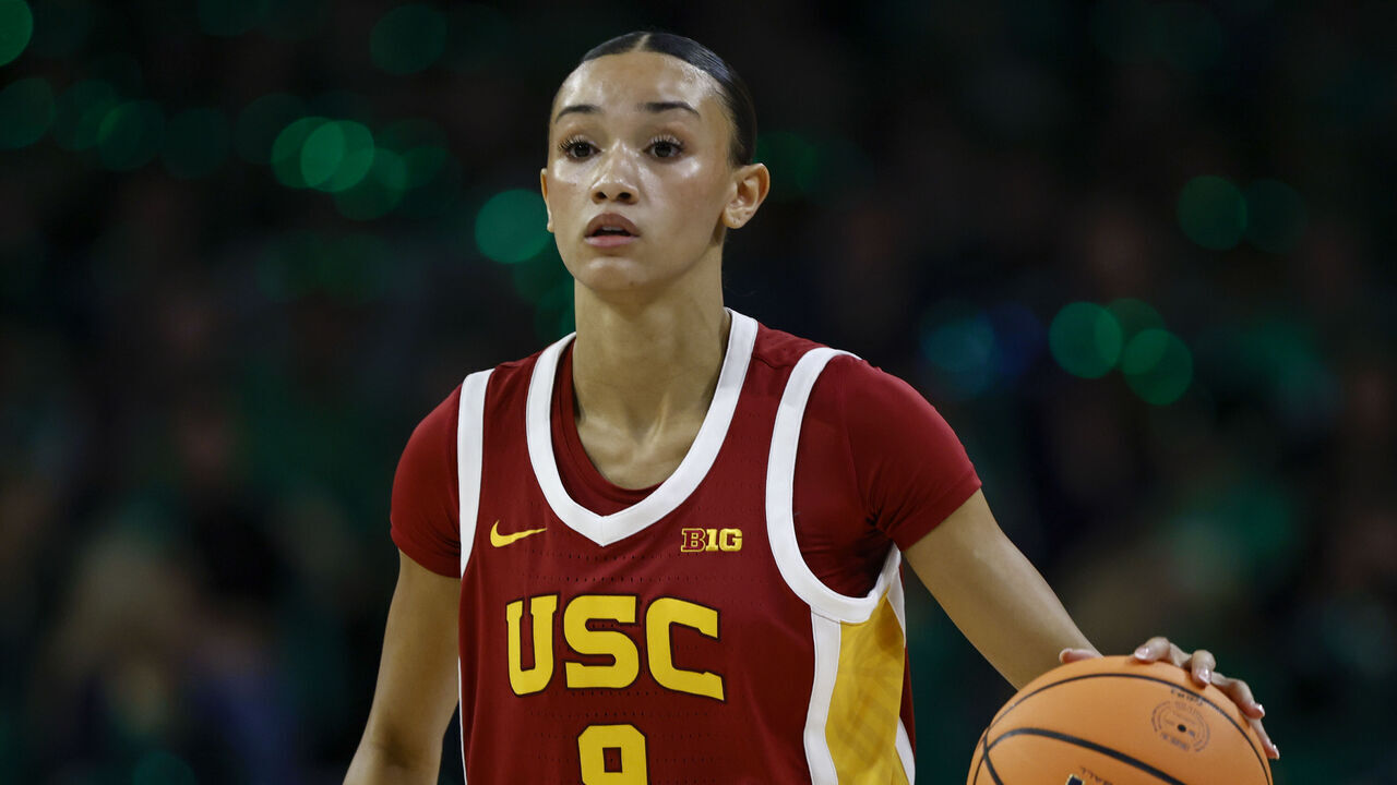 SOUTH BEND, IN - NOVEMBER 21: USC guard Jazzy Davidson #9 dribbles the ball during a game between USC and Notre Dame at The Joyce Center at Purcell Pavilion on November 21, 2025 in South Bend, Indiana.