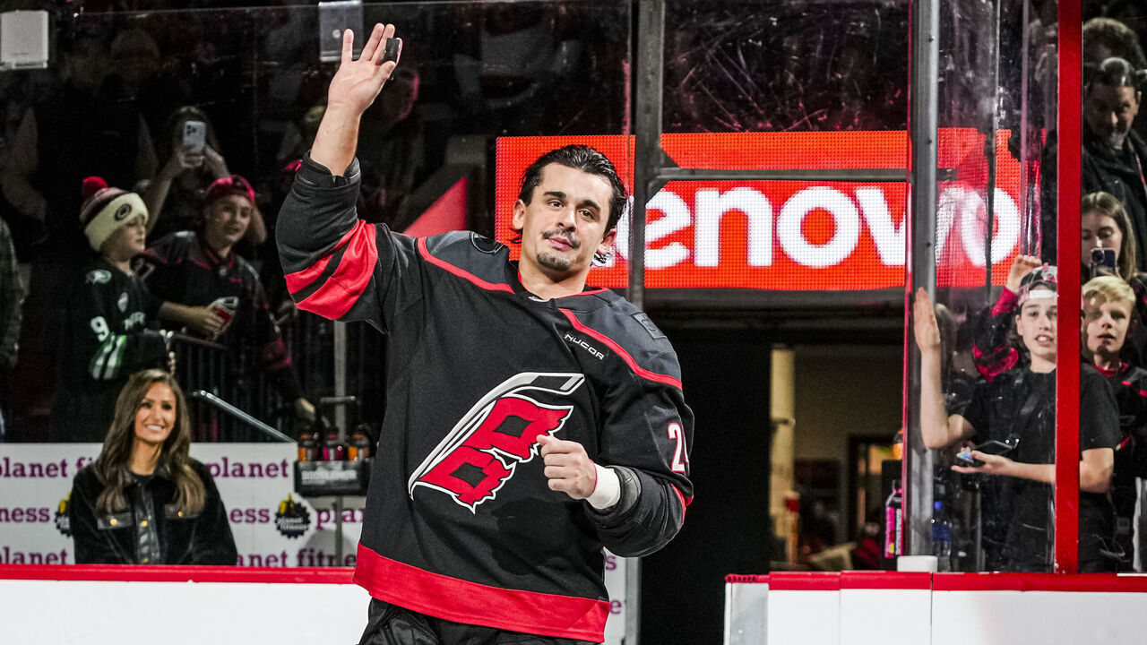 RALEIGH, NORTH CAROLINA - NOVEMBER 28: Seth Jarvis #24 of the Carolina Hurricanes acknowledges the fans after defeating the Winnipeg Jets in a game at Lenovo Center on November 28, 2025 in Raleigh, North Carolina.
