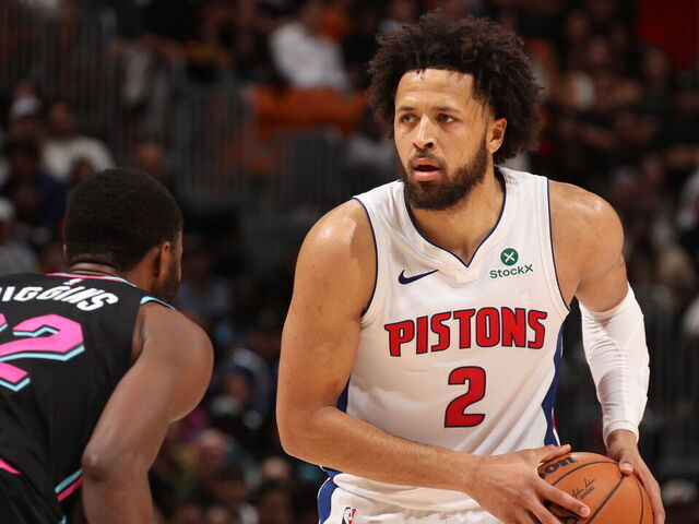 MIAMI, FL - NOVEMBER 29: Cade Cunningham #2 of the Detroit Pistons handles the ball during the game against the Miami Heat on November 29, 2025 at Kaseya Center in Miami, Florida. Mandatory Copyright Notice: Copyright 2025 NBAE