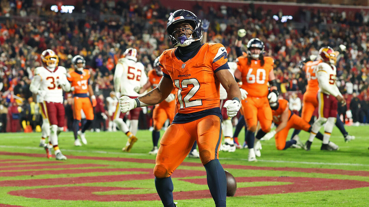 Harvey's TD in OT holds up as Broncos reject Commanders' 2-point try |  theScore.com, image size:1280x720
