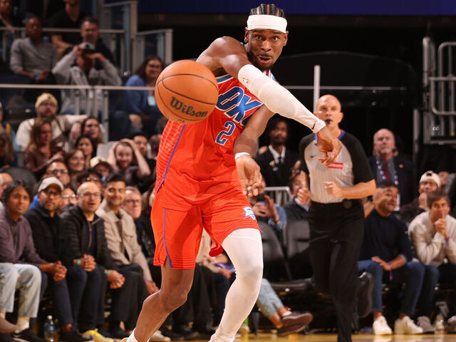 SAN FRANCISCO, CA - DECEMBER 2: Shai Gilgeous-Alexander #2 of the Oklahoma City Thunder passes the ball during the game against the Golden State Warriors on December 2, 2025 at Chase Center in San Francisco, California. NOTE TO USER: User expressly acknowledges and agrees that, by downloading and or using this photograph, user is consenting to the terms and conditions of Getty Images License Agreement. Mandatory Copyright Notice: Copyright 2025 NBAE