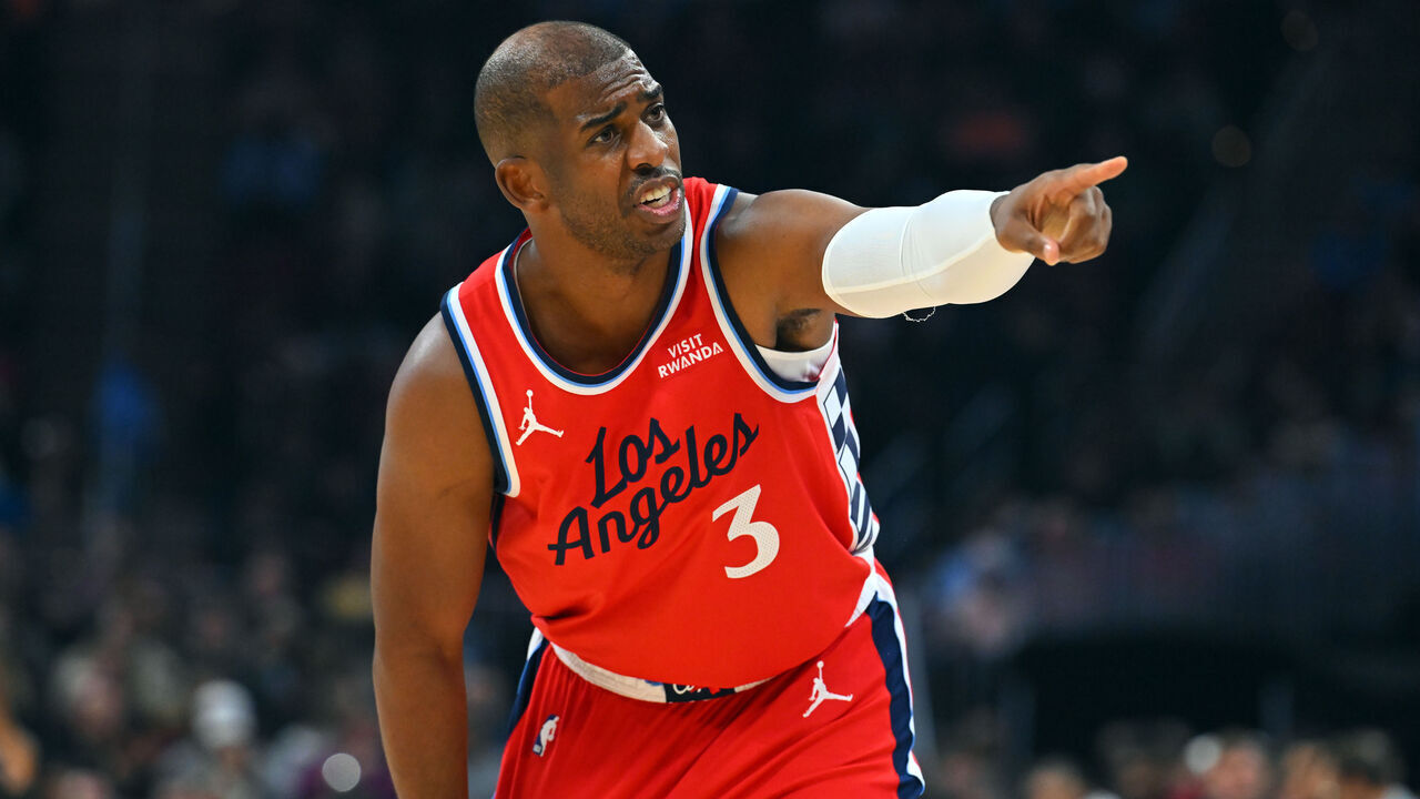 CLEVELAND, OHIO - NOVEMBER 23: Guard Chris Paul #3 of the LA Clippers reacts during the second quarter against the Cleveland Cavaliers at Rocket Arena on November 23, 2025 in Cleveland, Ohio.