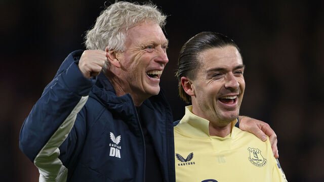 BOURNEMOUTH, ENGLAND - DECEMBER 2:Everton's Jack Grealish (right) celebrates Everton manager David Moyes (left) as the applaud the fans at the final whistle during the Premier League match between Bournemouth and Everton at Vitality Stadium on December 2, 2025 in Bournemouth, United Kingdom.