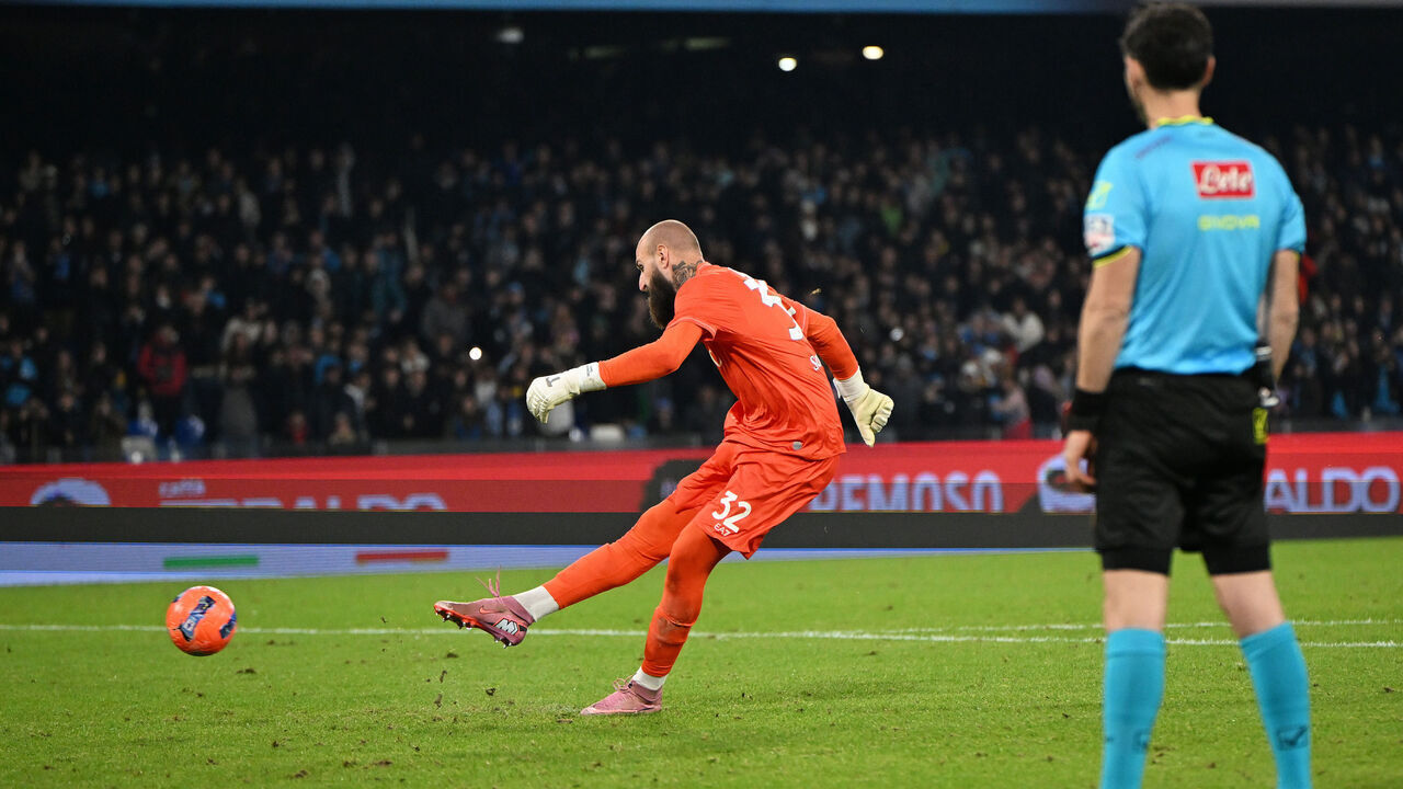 NAPLES, ITALY - DECEMBER 03: Vanja Milinkovic-Savic of SSC Napoli shoots in the penalty shoot out during the Coppa Italia round of 16 match between SCC Napoli and Cagliari Calcio at Stadio Diego Armando Maradona on December 03, 2025 in Naples, Italy.