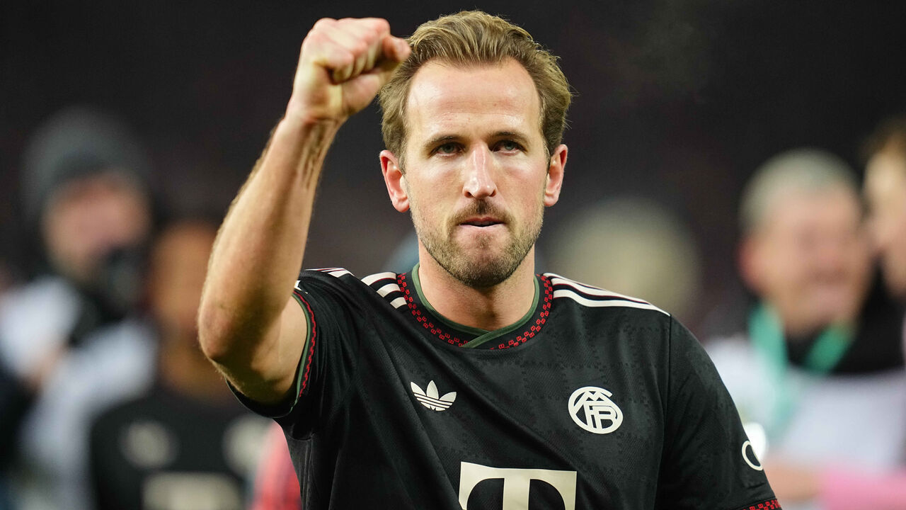 Harry Kane (Bayern Munich) celebrate during the DFB cup match between 1. FC Union Berlin and FC Bayern München at Stadion An der Alten Forsterei, Berlin, Germany on December 3, 2025.