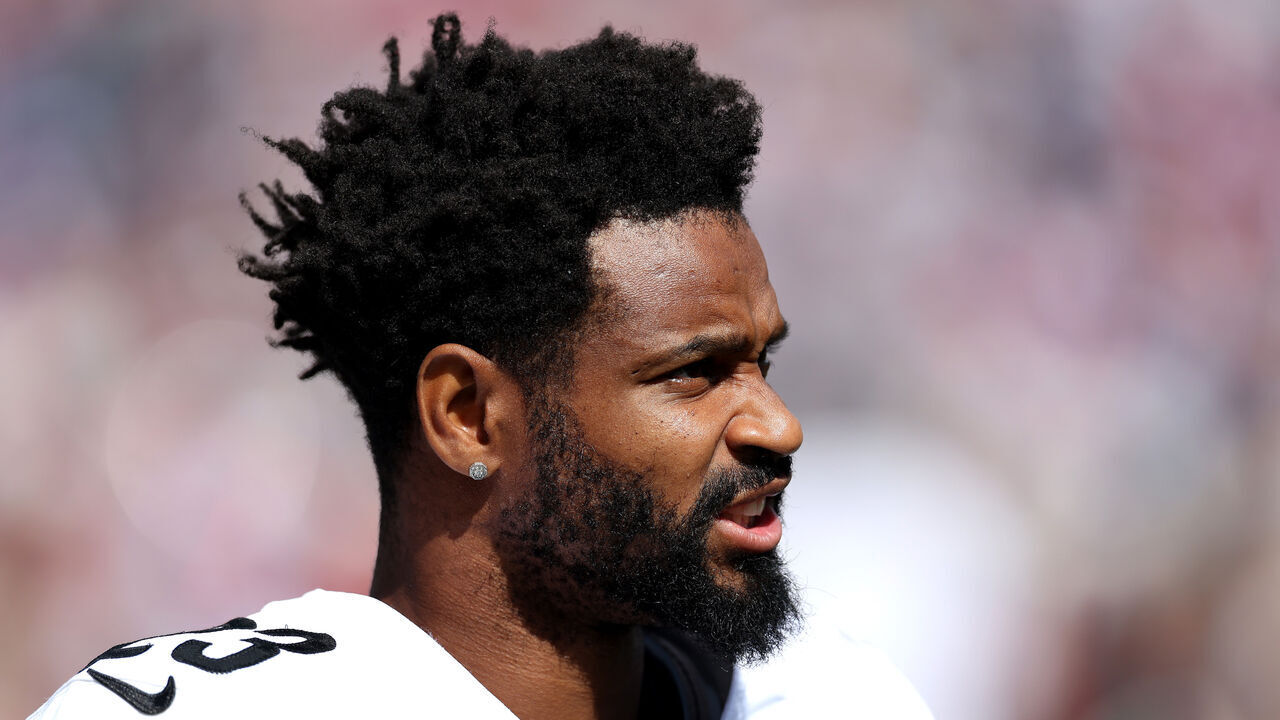 FOXBOROUGH, MASSACHUSETTS - SEPTEMBER 21: Darius Slay #23 of the Pittsburgh Steelers looks on before the game against the New England Patriots at Gillette Stadium on September 21, 2025 in Foxborough, Massachusetts.