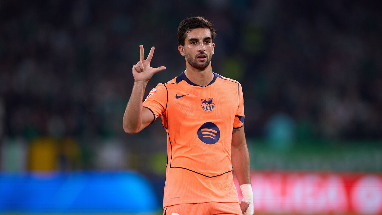 SEVILLE, SPAIN - DECEMBER 06: Ferran Torres of FC Barcelona celebrates after scoring the teams third goal during the LaLiga EA Sports match between Real Betis Balompie and FC Barcelona at Estadio La Cartuja on December 06, 2025 in Seville, Spain.