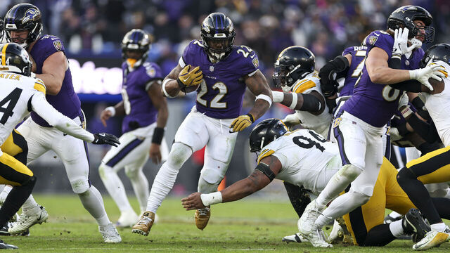 BALTIMORE, MARYLAND - DECEMBER 07: Derrick Henry #22 of the Baltimore Ravens runs with the ball during the fourth quarter against the Pittsburgh Steelers at M&T Bank Stadium on December 07, 2025 in Baltimore, Maryland.