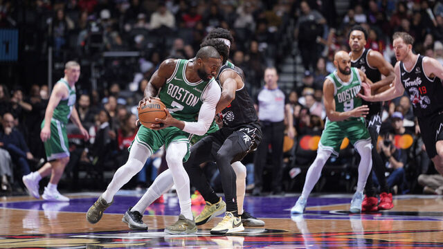 TORONTO, CANADA - DECEMBER 7: Jaylen Brown #7 of the Boston Celtics drives to the basket during the game against the Toronto Raptors on December 7, 2025 at the Scotiabank Arena in Toronto, Ontario, Canada. Mandatory Copyright Notice: Copyright 2025 NBAE