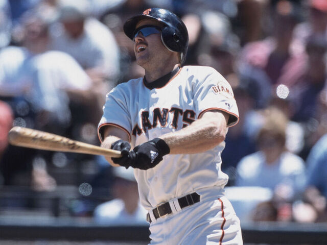 22 Jul 2001: Infielder Jeff Kent #21 of the San Francisco Giants at bat during the game against the Arizona Diamondbacks at Pac Bell Park in San Francisco, California. The Diamondbacks defeated the Giants 12-4.Mandatory Credit: Tom Hauck /Allsport