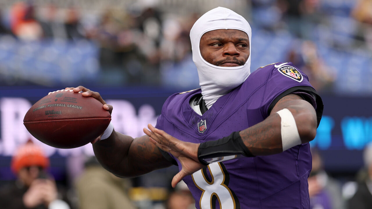 BALTIMORE, MARYLAND - DECEMBER 07: Lamar Jackson #8 of the Baltimore Ravens warms up prior to a game against the Pittsburgh Steelers at M&T Bank Stadium on December 07, 2025 in Baltimore, Maryland.