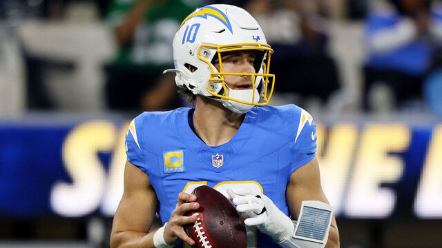 INGLEWOOD, CALIFORNIA - DECEMBER 08: Justin Herbert #10 of the Los Angeles Chargers looks to pass against the Philadelphia Eaglesat during the first quarter at SoFi Stadium on December 08, 2025 in Inglewood, California.