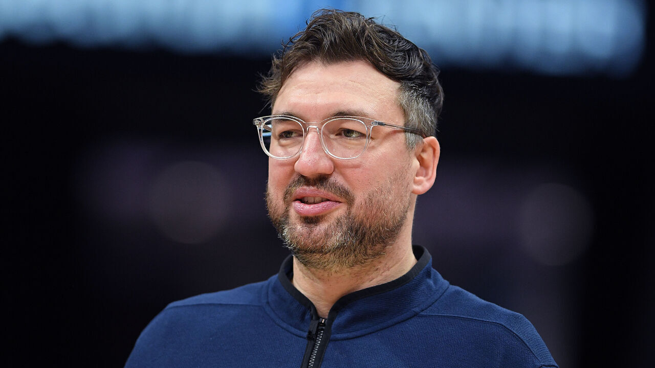 CHARLOTTE, NC - MARCH 3: Assistant Coach Chris DeMarco of the Golden State Warriors looks on during the game against the Charlotte Hornets on March 3, 2025 at Spectrum Center in Charlotte, North Carolina. Mandatory Copyright Notice: Copyright 2025 NBAE