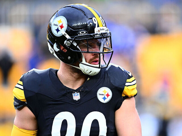 PITTSBURGH, PENNSYLVANIA - NOVEMBER 30: T.J. Watt #90 of the Pittsburgh Steelers warms up prior to the game against the Buffalo Bills at Acrisure Stadium on November 30, 2025 in Pittsburgh, United States.