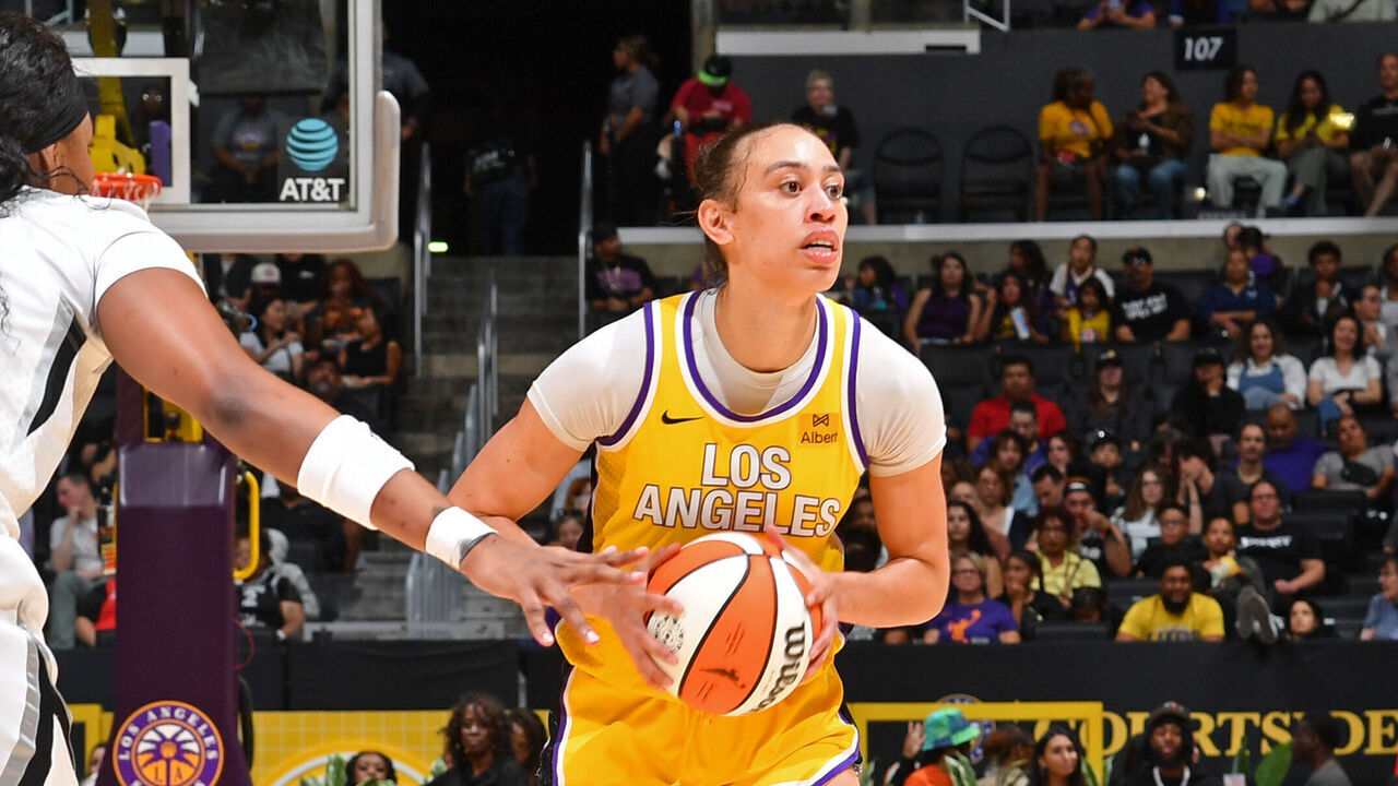LOS ANGELES, CA - SEPTEMBER 11: Dearica Hamby #5 of the Los Angeles Sparks looks to pass the ball during the game against the Las Vegas Aces on September 11, 2025 at Crypto.Com Arena in Los Angeles, California. NOTE TO USER: User expressly acknowledges and agrees that, by downloading and/or using this Photograph, user is consenting to the terms and conditions of the Getty Images License Agreement. Mandatory Copyright Notice: Copyright 2025 NBAE