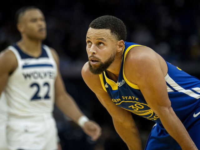 Golden State Warriors guard Stephen Curry (30) looks up during the second half of their NBA basketball game in San Francisco, Friday, Dec. 12, 2025. The Timberwolves defeated the Warriors 127-120.