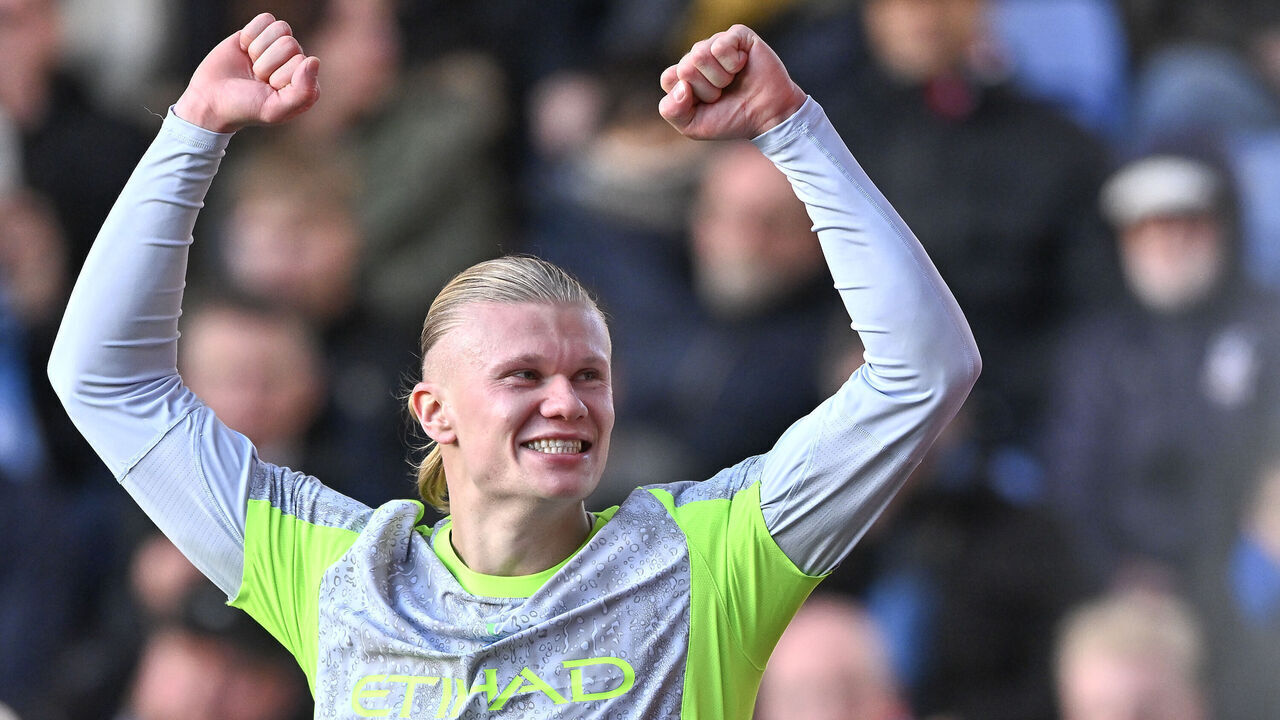 LONDON, ENGLAND - DECEMBER 14: Erling Haland of Manchester City celebrates after scoring during the Premier League match between Crystal Palace and Manchester City at Selhurst Park on December 14, 2025 in London, England.