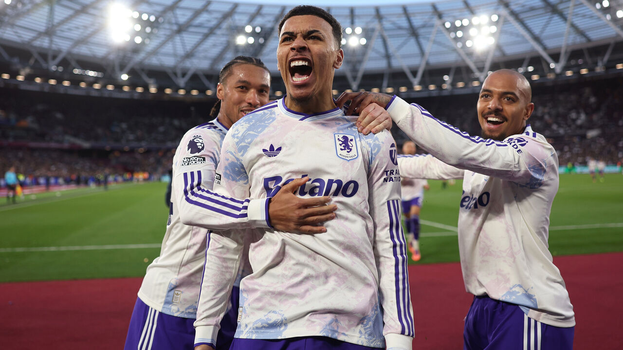 LONDON, ENGLAND - DECEMBER 14: Morgan Rogers of Aston Villa celebrates scoring his team's third goal with teammates during the Premier League match between West Ham United and Aston Villa at London Stadium on December 14, 2025 in London, England.