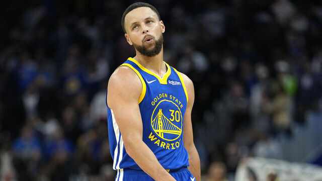 SAN FRANCISCO, CALIFORNIA - DECEMBER 12: Stephen Curry #30 of the Golden State Warriors looks on against the Minnesota Timberwolves in the second half of an NBA basketball game at Chase Center on December 12, 2025 in San Francisco, California.