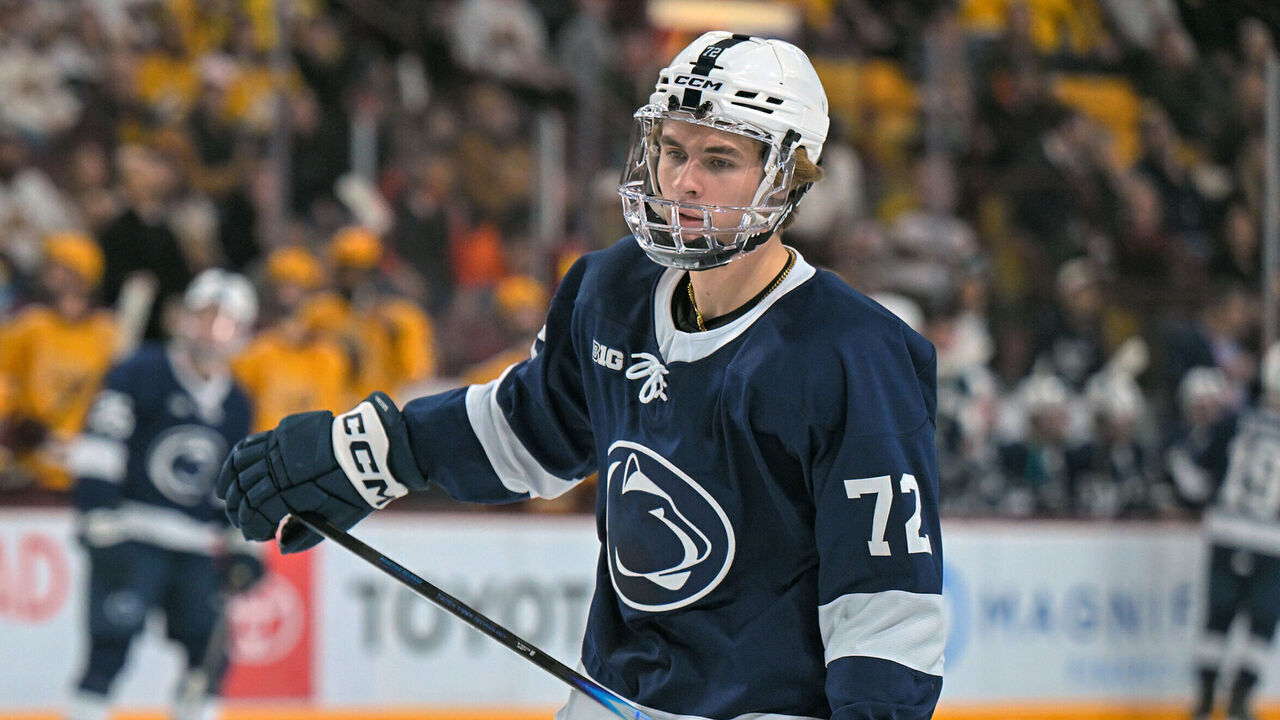 MINNEAPOLIS, MN - NOVEMBER 22: Penn State Nittany Lions forward Gavin McKenna (72) on his way to lining up for a face-off during the first period of a college hockey game between the Minnesota Golden Gophers and Penn State Nittany Lions on November 22, 2025, at 3M Arena at Mariucci in Minneapolis, MN.