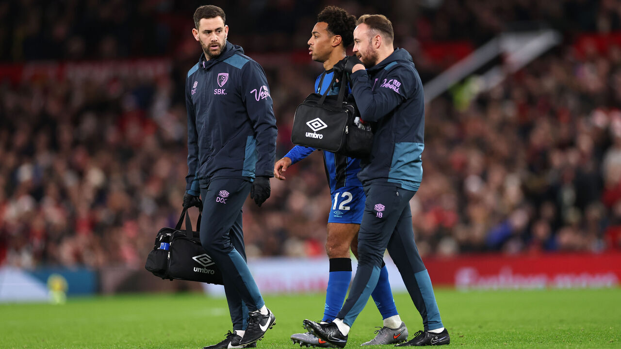MANCHESTER, ENGLAND - DECEMBER 15: Tyler Adams of AFC Bournemouth leaves the field with an injury during the Premier League match between Manchester United and Bournemouth at Old Trafford on December 15, 2025 in Manchester, England.