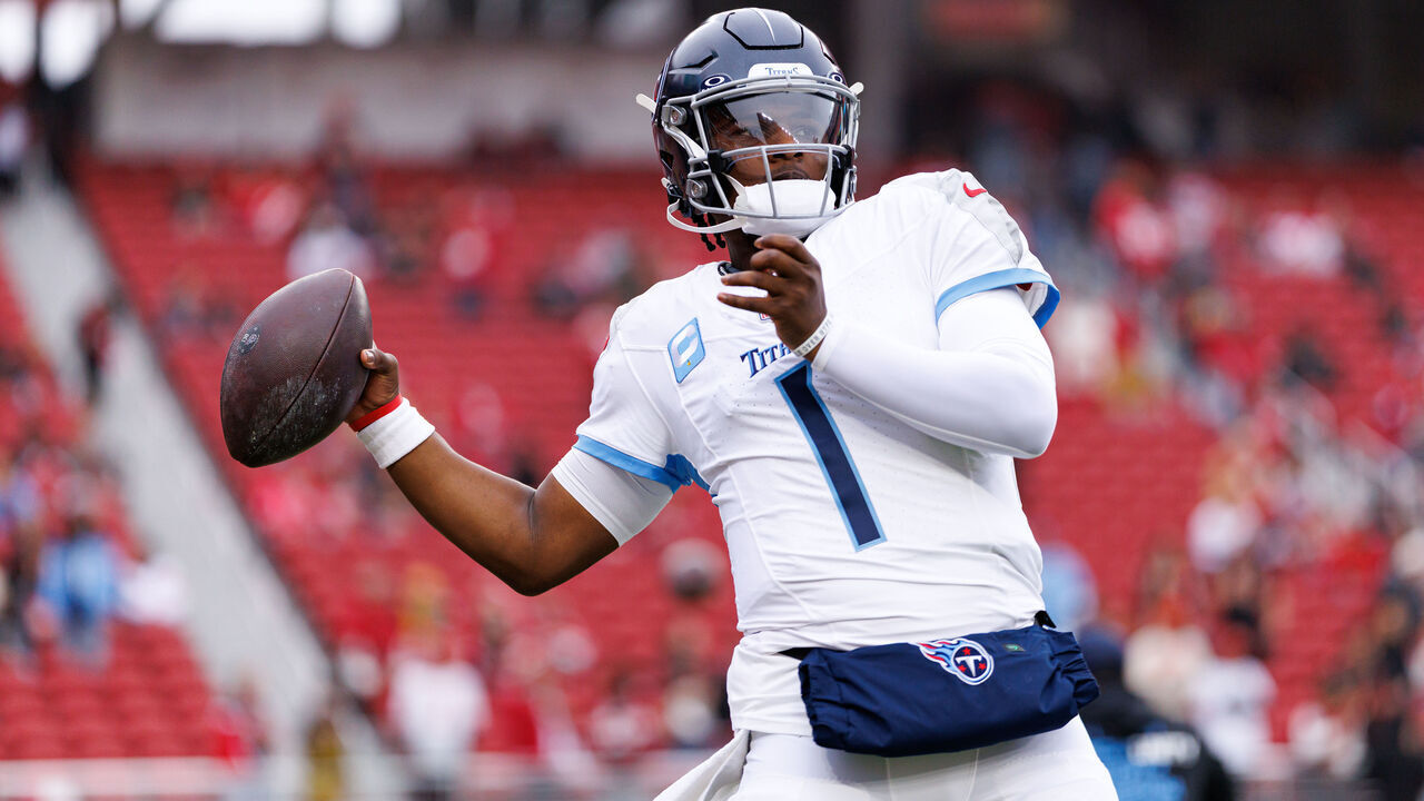 SANTA CLARA, CALIFORNIA - DECEMBER 14: Cam Ward #1 of the Tennessee Titans warms up prior to an NFL football game against the San Francisco 49ers at Levi's Stadium on December 14, 2025 in Santa Clara, California.