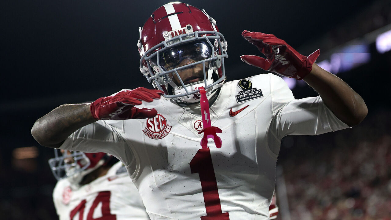 NORMAN, OKLAHOMA - DECEMBER 19: Isaiah Horton #1 of the Alabama Crimson Tide celebrates a touchdown during the third quarter against the Oklahoma Sooners during 2025 College Football Playoff First Round Game at Gaylord Family Oklahoma Memorial Stadium on December 19, 2025 in Norman, Oklahoma.