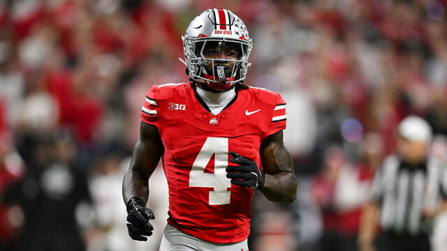 INDIANAPOLIS, IN - DECEMBER 06: Ohio State Buckeyes WR Jeremiah Smith (4) during the Big Ten Championship football game between the Indiana Hoosiers and the Ohio State Buckeyes on December 6, 2025 at Lucas Oil Stadium in Indianapolis, IN.