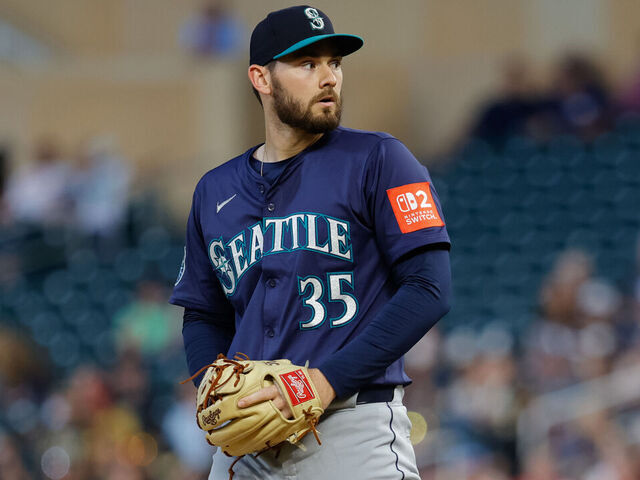 Phillies sign reliever Zach Pop to 1-year deal | theScore.com