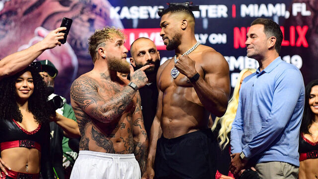 Jake Paul and Anthony Joshua during a public weigh-in at the Fillmore Miami Beach, Florida. Anthony Joshua will take on YouTuber-turned-boxer Jake Paul in a heavyweight bout in Miami on December 19. Picture date: Thursday December 18, 2025.