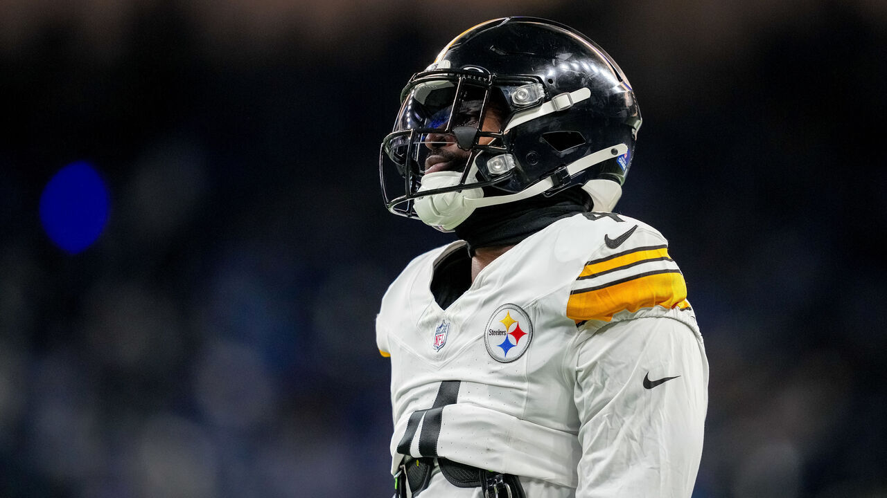 DETROIT, MICHIGAN - DECEMBER 21: DK Metcalf #4 of the Pittsburgh Steelers looks on during the game against the Detroit Lions at Ford Field on December 21, 2025 in Detroit, Michigan.