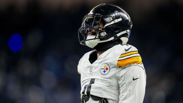 DETROIT, MICHIGAN - DECEMBER 21: DK Metcalf #4 of the Pittsburgh Steelers looks on during the game against the Detroit Lions at Ford Field on December 21, 2025 in Detroit, Michigan.