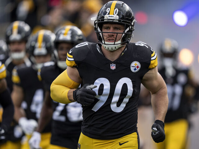 PITTSBURGH, PENNSYLVANIA - NOVEMBER 16: T.J. Watt #90 of the Pittsburgh Steelers takes the field during an NFL football game against the Cincinnati Bengals at Acrisure Stadium on November 16, 2025 in Pittsburgh, Pennsylvania.