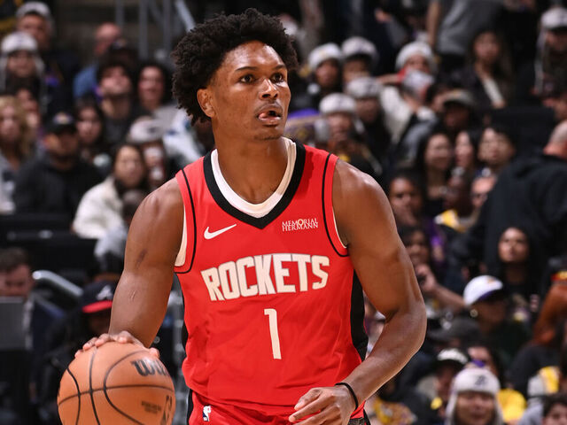 LOS ANGELES, CA - DECEMBER 25: Amen Thompson #1 of the Houston Rockets handles the ball during the game against the Los Angeles Lakers on December 25, 2025 at Crypto.Com Arena in Los Angeles, California. NOTE TO USER: User expressly acknowledges and agrees that, by downloading and/or using this Photograph, user is consenting to the terms and conditions of the Getty Images License Agreement. Mandatory Copyright Notice: Copyright 2025 NBAE