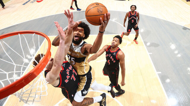 WASHINGTON, DC - DECEMBER 26: Marvin Bagley III #35 of the Washington Wizards drives to the basket during the game against the Toronto Raptors on December 26, 2025 at Capital One Arena in Washington, DC. Mandatory Copyright Notice: Copyright 2025 NBAE