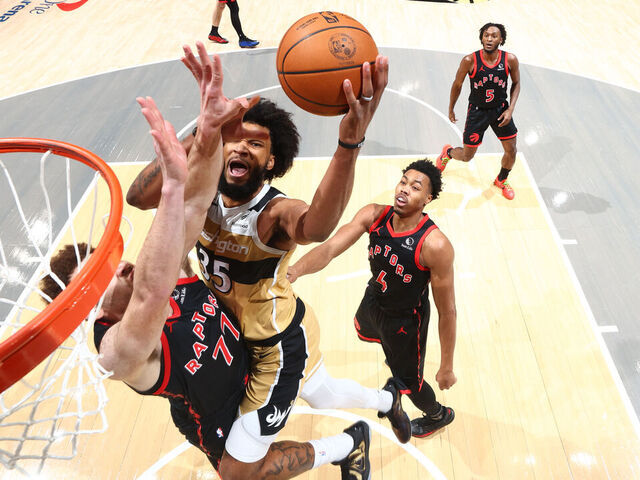 WASHINGTON, DC - DECEMBER 26: Marvin Bagley III #35 of the Washington Wizards drives to the basket during the game against the Toronto Raptors on December 26, 2025 at Capital One Arena in Washington, DC. Mandatory Copyright Notice: Copyright 2025 NBAE