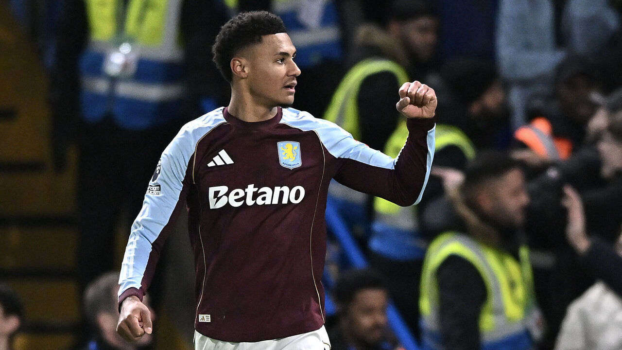 LONDON, ENGLAND - DECEMBER 27: Ollie Watkins of Aston Villa celebrates after scoring the winning goal during the Premier League match between Chelsea and Aston Villa at Stamford Bridge on December 27, 2025 in London, England.