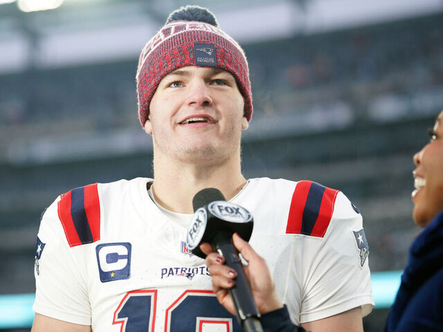 EAST RUTHERFORD, NEW JERSEY - DECEMBER 28: Drake Maye #10 of the New England Patriots is interviewed after defeating the New York Jets 42-10 at MetLife Stadium on December 28, 2025 in East Rutherford, New Jersey.