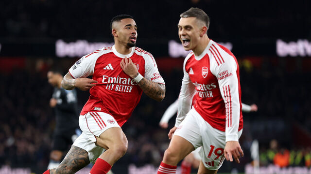 LONDON, ENGLAND - DECEMBER 30: Gabriel Jesus of Arsenal celebrates scoring his team's fourth goal during the Premier League match between Arsenal and Aston Villa at Emirates Stadium on December 30, 2025 in London, England.