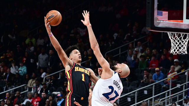 ATLANTA, GA - DECEMBER 31: Jalen Johnson #1 of the Atlanta Hawks drives to the basket during the game against the Minnesota Timberwolves on December 31, 2025 at State Farm Arena in Atlanta, Georgia. NOTE TO USER: User expressly acknowledges and agrees that, by downloading and/or using this Photograph, user is consenting to the terms and conditions of the Getty Images License Agreement. Mandatory Copyright Notice: Copyright 2025 NBAE