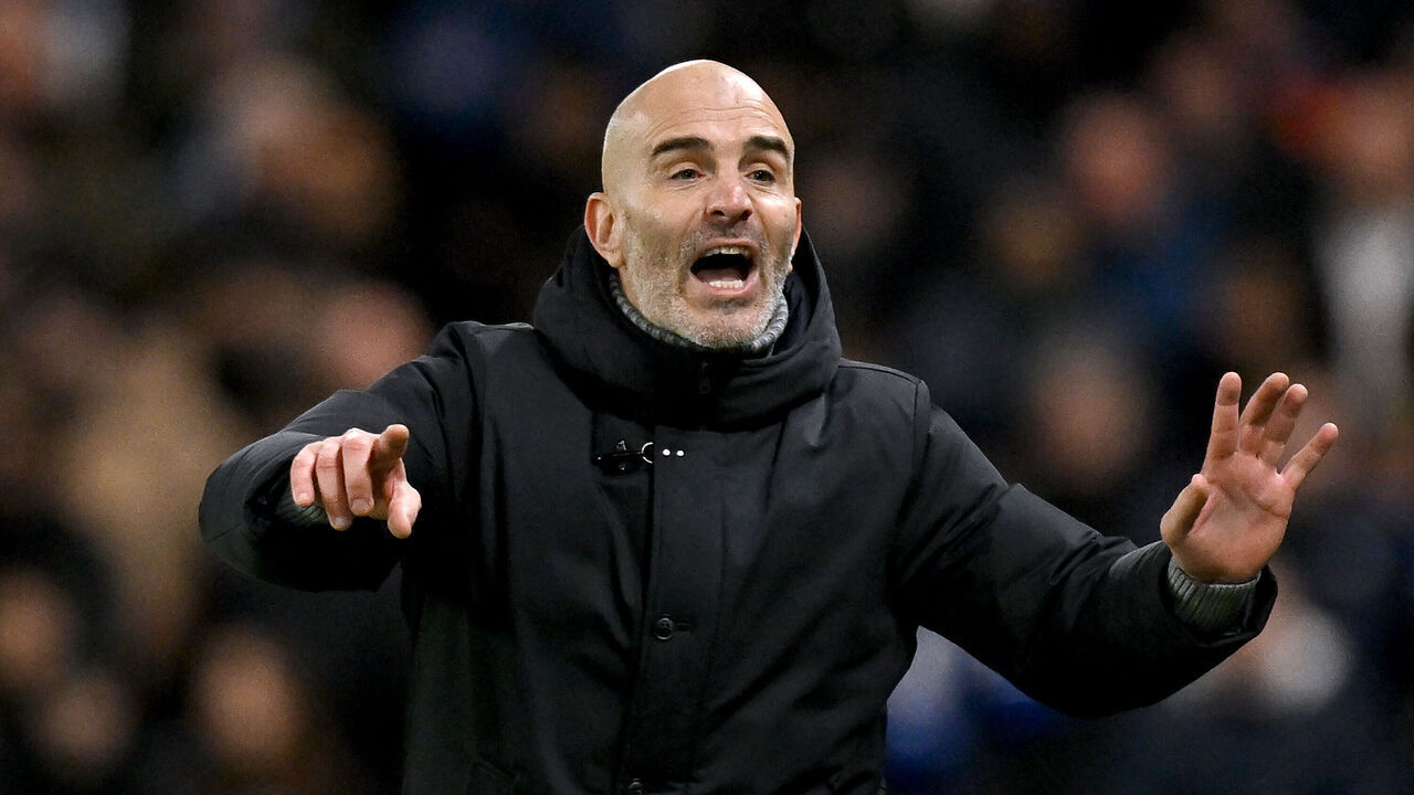 LONDON, ENGLAND - DECEMBER 30: Enzo Maresca, Manager of Chelsea, gestures to his player during the Premier League match between Chelsea and Bournemouth at Stamford Bridge on December 30, 2025 in London, England.