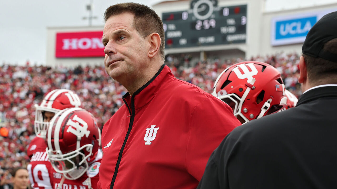 PASADENA, CALIFORNIA - JANUARY 01: Head coach Curt Cignetti of the Indiana Hoosiers looks on before the College Football Playoff Quarterfinal against the Alabama Crimson Tide at Rose Bowl Stadium on January 01, 2026 in Pasadena, California.