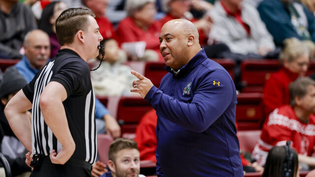 STANFORD, CA - DECEMBER 30: Notre Dame Fighting Irish head coach Micah Shrewsberry talks to the referee during the NCAA Men's basketball game bewteen the Notre Dame Fighting Irish and Stanford Cardinal on December 30, 2025 at Maples Pavilion in Stanford, CA.