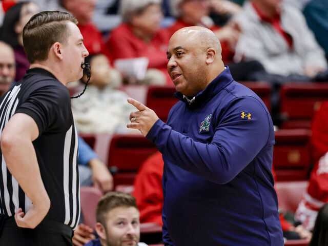 STANFORD, CA - DECEMBER 30: Notre Dame Fighting Irish head coach Micah Shrewsberry talks to the referee during the NCAA Men's basketball game bewteen the Notre Dame Fighting Irish and Stanford Cardinal on December 30, 2025 at Maples Pavilion in Stanford, CA.
