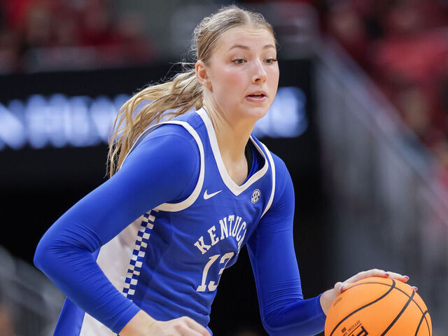 LOUISVILLE, KENTUCKY - NOVEMBER 22: Clara Strack #13 of the Kentucky Wildcats brings the ball up court during the NCAA women's basketball game between the Louisville Cardinals and the Kentucky Wildcats at KFC YUM! Center on November 22, 2025 in Louisville, Kentucky.
