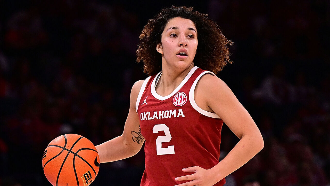 OKLAHOMA CITY, OKLAHOMA - DECEMBER 13: Aaliyah Chavez #2 of the Oklahoma Sooners handles the ball during the first half against the Oklahoma State Cowgirls at Paycom Center on December 13, 2025 in Oklahoma City, Oklahoma.